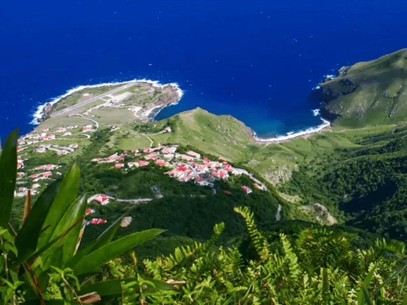 Juancho E Yrausquin Airport