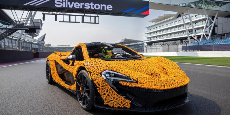 نسخه لگویی McLaren P1 با سرعت ۶۴ کیلومتر در ساعت ساخته شد!