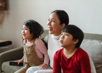 لزوم مشارکت والدین در استفاده کودکان از رسانه های دیجیتال