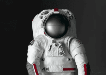 همکاری Prada و Axiom Space برای طراحی لباس فضانوردی جدید
