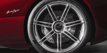 نوآوری در رانندگی با تایرهای هوشمند جدید