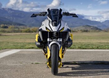 شرکت Puig موتورسیکلت BMW R1300GS را به موتور مسابقهای تبدیل کرد