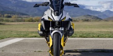 شرکت Puig موتورسیکلت BMW R1300GS را به موتور مسابقه‌ای تبدیل کرد