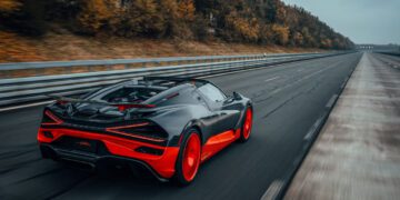 بوگاتی رکورد سرعت با خودروی روباز را شکست