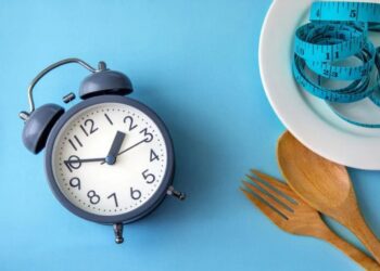 عوارض جدی دیر غذا خوردن برای سلامتی