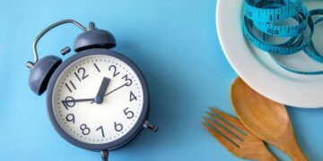 عوارض جدی دیر غذا خوردن برای سلامتی