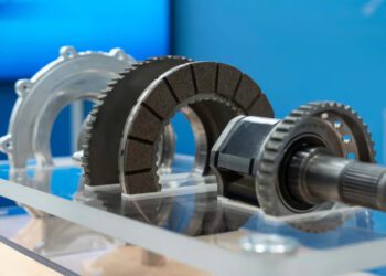 مرسدس ترمز خودروهای الکتریکی خود را بازطراحی کرد