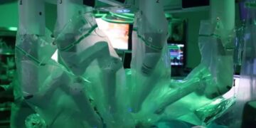 اولین پیوند دوگانه ریه کاملا رباتیک در جهان انجام شد