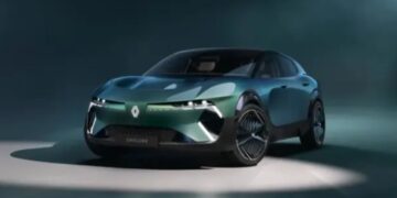 رنو از خودروی مفهومی Emblème خود رونمایی کرد