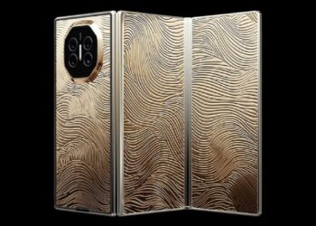 عرضه گوشی لوکس Huawei Mate XT Ultimate با بدنه طلای 18 عیار