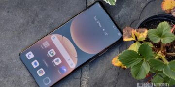 احتمال عرضه گوشی پرچم‌دار ریلمی با باتری ۸۰۰۰ میلی‌آمپری