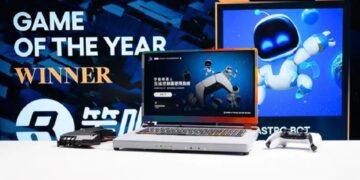 چینی‌ها کنسول پلی استیشن 5 را به لپ‌تاپی با قیمت ۲۷۵۰ دلار تبدیل کردند