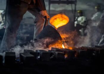 این فناوری جدید چین فقط در چند ثانیه آهن تولید می کند
