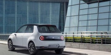 مذاکرات هوندا و نیسان برای ادغام و رقابت در عرصه‌ خودروهای الکتریکی