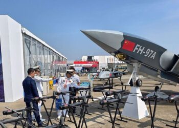 چین از پهپاد Feihong FH-97 جدید خود رونمایی کرد