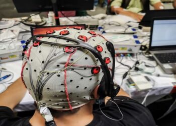 پیشرفت‌های چشمگیر چین در فناوری رابط مغز و کامپیوتر