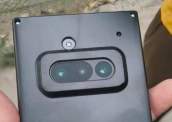 افشای اولین تصویر واقعی از گوشی Nothing Phone 3a