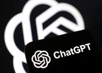 هوش مصنوعی DeepSeek در صدر اپلیکیشن‌های رایگان اپ استور اپل