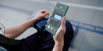 ایسوس طراحی ZenFone 12 Ultra را از طریق یک ویدیو ۱۵ ثانیه‌ای معرفی کرد