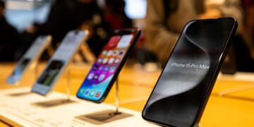 اپل صدرنشین فهرست پرفروش‌ترین گوشی‌های هوشمند در سال ۲۰۲۴