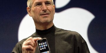 بایگانی استیو جابز هفتادمین سالگرد تولد او را با انتشار ویدیویی قدیمی گرامی داشت