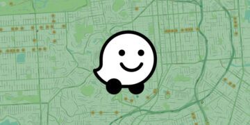 انتشار به‌روزرسانی 5.4 Waze با قابلیت نمایش نقشه در نمایشگر مقابل راننده برخی خودروها