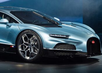 غرش خشن Bugatti Tourbillon با پیشرانه V-16 برای اولین بار شنیده شد