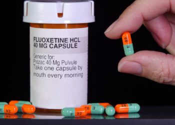 تاثیر شگفت‌انگیز فلوکستین در مقابله با عفونت‌های شدید