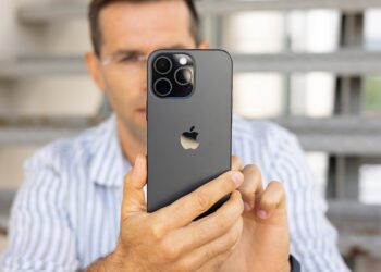 توسعه مودم 5G اختصاصی اپل برای آیفون ۱۸ پرو تأیید شد