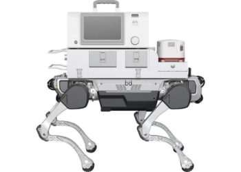 چین از اولین ربات امداد و نجات اضطراری خود رونمایی کرد