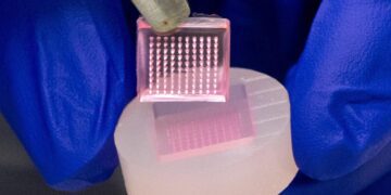 تحول در درمان زخم‌های دیابتی با استفاده‌ از میکرونیدل‌‌ها