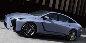 لکسوس از سدان جدید ES رونمایی کرد