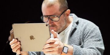 توسعه یک «تلفن» بدون نمایشگر؛ پروژه جدید OpenAI