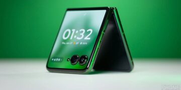 موتورولا از معرفی گوشی تاشوی Razr+ (2025) در تاریخ ۲۴ آوریل خبر داد