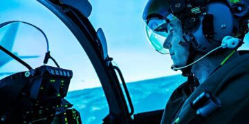 ایرباس از نمونه اولیه کابین خلبان جنگنده‌های نسل ششم اروپایی رونمایی کرد