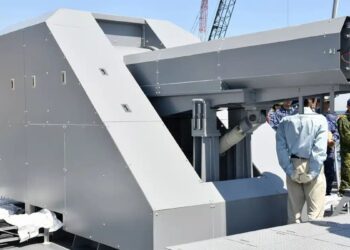 ژاپن از تفنگ ریلی الکترومغناطیسی پیشرفته خود رونمایی کرد