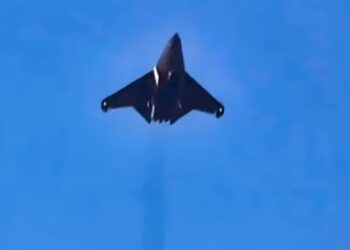 جنگنده نسل ششم J-50، گام بلند چین در رقابت هوایی با آمریکا