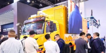 رونمایی چین از کامیون باتری سیار غول‌پیکر ۲ مگاواتی خود