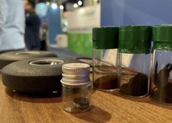 نوآوری دانشمند چینی در تولید آهنرباهای دائمی به کمک آمریکا آمد