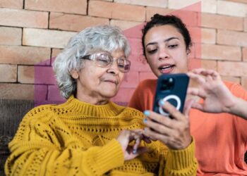 کاهش خطر زوال عقل در سالمندی با استفاده از فناوری