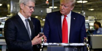 اتکای بیشتر اپل به تولید در هند برای مقابله با تعرفه‌های ترامپ