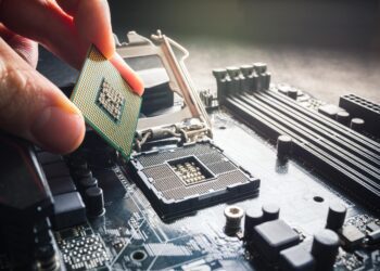 پردازنده چیست و چه کاربردی دارد؟ | بررسی کامل CPU به زبان ساده
