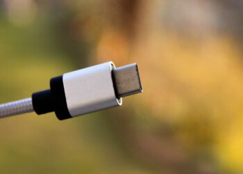 مایکروسافت الزامات جدیدی برای USB-C، USB4 و USB 3.0 در ویندوز ۱۱ اعمال می‌کند