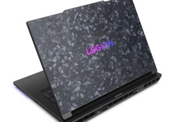 لپ‌تاپ گیمینگ جدید لنوو با صفحه‌نمایش 2D / 3D و درب از الیاف کربن معرفی شد