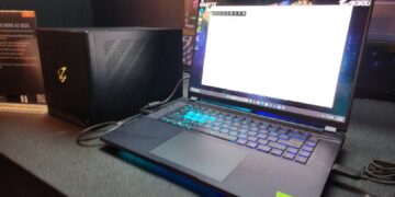 گیگابایت از eGPU قدرتمند AORUS RTX 5090 AI Box با درگاه تاندربولت ۵ رونمایی کرد