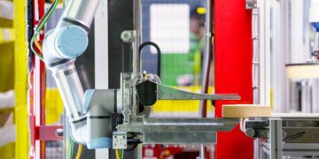 آمازون از ربات پیشرفته‌ Vulcan با حس لامسه رونمایی کرد