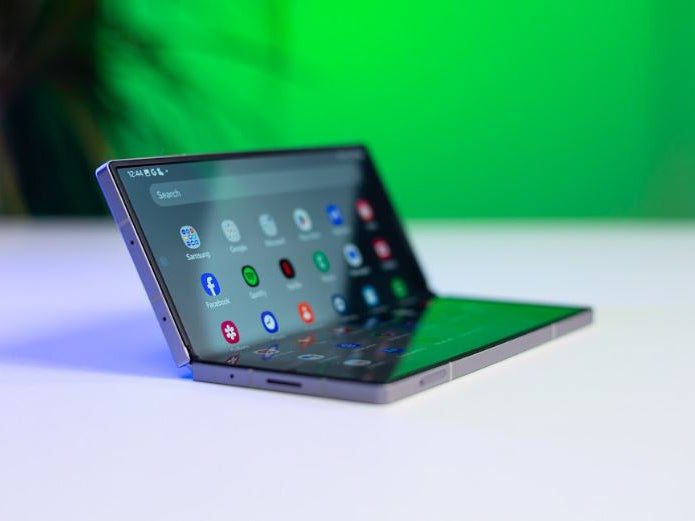 آیفون تاشو اپل