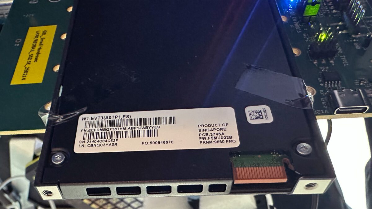 نمونه اولیه SSD جدید خود با نام 9650 Pro