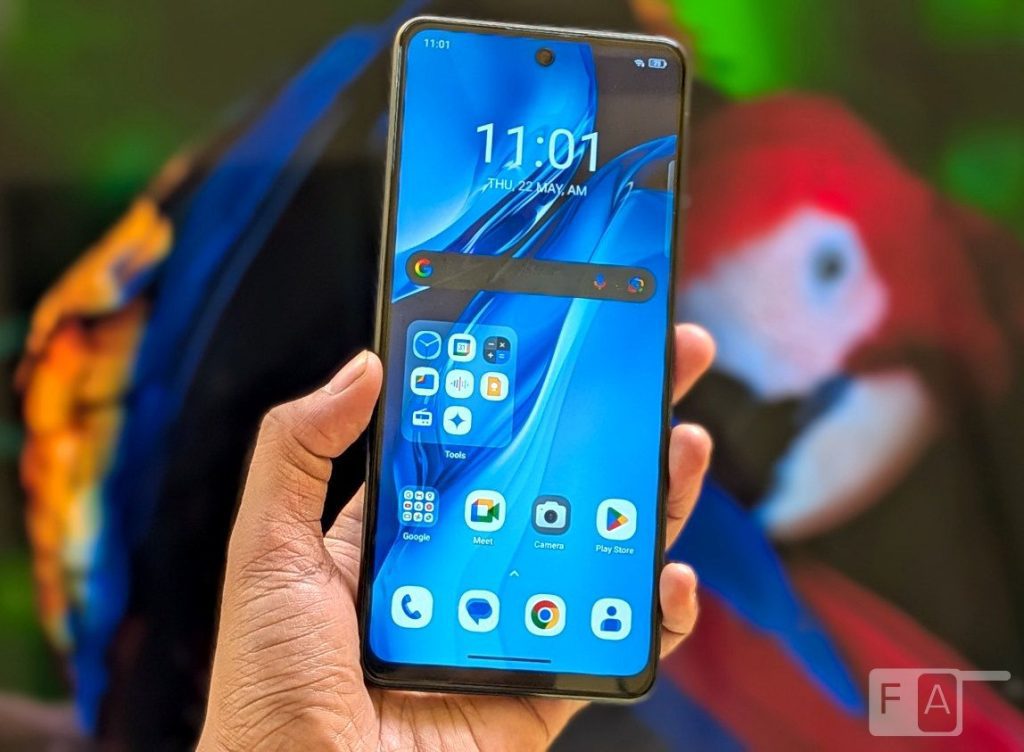 طراحی و ساختار بدنه گوشی هوشمند Acer Super ZX
