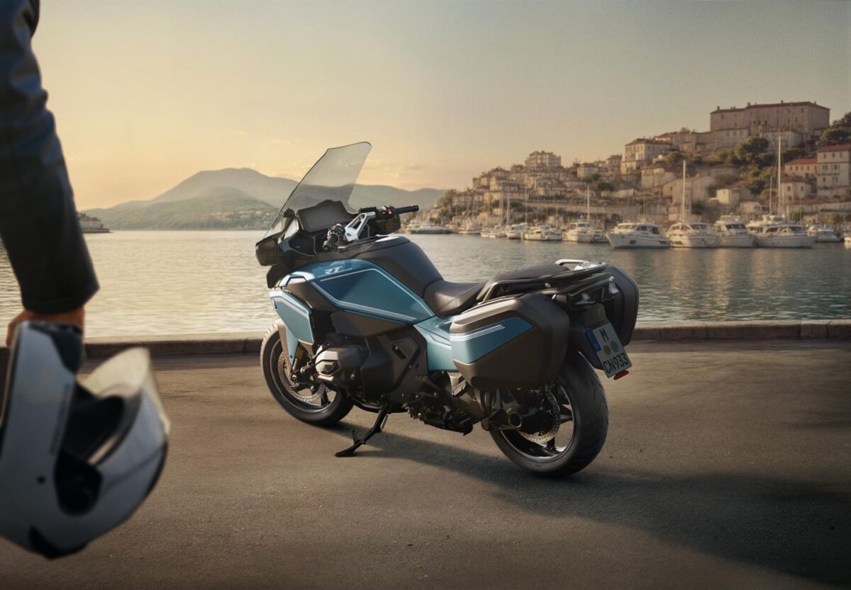 شرکت BMW موتورسیکلت های جدید R 1300 را معرفی کرد
